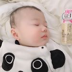 お昼寝中❤癒し😌新しく #エミッシュ 使ってみた😊.食品成分天然由来成分90％以上なので赤ちゃんにも安心❤うちの子はアトピーじゃないけど肌が弱くて、いつも痒そうだったりしてるか&hellip;のInstagram画像