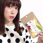 .食生活を気を付けていても昔から浮腫みやすく便秘になりがちなので&hellip;こちら試してみました♡【すらりのお守り きゅっとむく緑】きゅっと むく緑には自然が育てたチカラが豊富に含まれています。&hellip;のInstagram画像