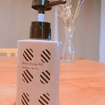 dear mayuko 【shampoo Moist】髪の毛に元気がなくなってきたなぁと思っていたところ、こちらのシャンプーをお試しさせていただく機会がありました👏✨ 繭から生まれた保湿成分「&hellip;のInstagram画像