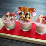 .ちょいと早いですが明日次女の初節句のお祝いをします（姉妹につきダブル祝）.ということで明日はバタバタしそうなので一足先に3層のレアチーズケーキを作りました.上に乗&hellip;のInstagram画像