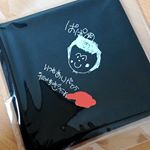 パパへの素敵なプレゼント♡小さめのスケッチブックにネームペンで絵を描いて写メで送ったら&hellip;あとは待つだけ💕オリジナルハンカチ♡父の日のプレゼントとかにも良いですね🌸わ&hellip;のInstagram画像