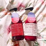 ..新たなスカルプアイテム💇&zwj;♀️.スーパーフードラボさんです😍シトラスとイランイランの爽やかな香りがふわーっと。各1400円✨スーパーフードの美容成分などが配合されて&hellip;のInstagram画像