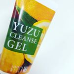 蔵元美人ゆず クレンズ ジェル❤️オールインワンタイプの泡立つクレンジング洗顔料です😊*クレンジング、洗顔料、パック、角質ケア、毛穴ケアがこの1本で可能💕W洗顔不要です💡*&hellip;のInstagram画像