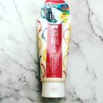 大人気シリーズの洗顔！人気の酒粕美容をもっと手軽に、毎日のスキンケアに♪もっちりクリーミーな泡とコメ粉のスクラブが、くすみや毛穴汚れを洗い流してすべすべ白肌に導いてくれます☺️❤️ きめ細&hellip;のInstagram画像