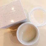 スッキリフルーツ青汁で有名なファビウス社からでてる、オールインワンを試してます🥰ニキビや美白効果もあるオールインワンクリーム！！顔にはもちろん、私は背中ニキビがきになってるので、背中になじ&hellip;のInstagram画像