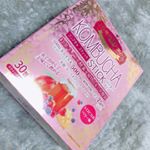 本日紹介するのは、コンブチャスティックです❤️トロピカルベリー味で、とっても美味しいです！フルーティーな香りが広がって気分もよくなります☺️✨このコンブチャスティックの中には、栄養素がたくさん&hellip;のInstagram画像