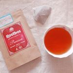 TIGERさんの﻿オーガニックプレミアムルイボスティー﻿お試しさせていただきました。﻿﻿﻿私はホットで飲んでみました。﻿﻿香りはふんわり、癖もそんなにないし、優しい感じがし&hellip;のInstagram画像