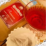 オーガニック・プレミアム・ルイボスティーを飲んでみました。商店街のお茶屋さんで飲んだのとはちょっと違います。最高級グレード100%の茶葉を遠赤焙煎したフレッシュ・キープ製法。香りが良くて、&hellip;のInstagram画像