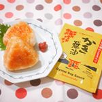 アサムラサキさんのかき醤油で焼きおにぎり💕焼いているととってもいい香り😊ゆっくりじっくり焼きました！ちょっとしたひと手間でおにぎりがグレードアップです。🍙焼きおにぎりのお茶漬けもお&hellip;のInstagram画像