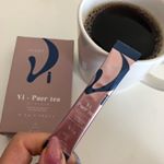 粉タイプでさっと溶けて飲みやすいプーアール茶！！すぐに飲めるからめっちゃ有難い。笑ご飯前に飲んでカロリーカットしてます😳😳😳#ヴィプーアール #プーアール茶 #健康茶 #tasly #健康ドリ&hellip;のInstagram画像