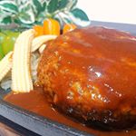 ★【おうちごはん】💮辰屋の肉々しい神戸牛ハンバーグ♪神戸牛の辰屋さんより、神戸牛 ハンバーグ デミソース仕立てを、お試しさせていただきました。神戸牛専門店、神戸元町辰屋さんより、クール便で&hellip;のInstagram画像