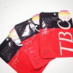 いいものもらった🥰こういうのくれると嬉しい💕子供いてるとなかなか化粧水つけれやんからパックあると便利やし、時短になるしでいいことだらけ♫エイジングケアもできるみたいやし密着力すごい&hellip;のInstagram画像