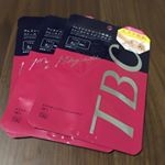 ＴＢＣ エステティックフェイシャルマスク⭐️ 液は乳液っぽい若干白いです！究極に下手くそな装着ですが、マスクの生地がシルクのようで凄く薄く、柔らかいです！触り心地が良いです！顎ラインは&hellip;のInstagram画像