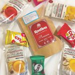 今日のTeaどれにしようか悩むな〜肌の調子悪いからTIGERのルイボスティーにしよっかな 。。おやつはビスコ♡︎ʾʾ。。#無印良品 #オーガニック #ハーブティー #ルイボ&hellip;のInstagram画像