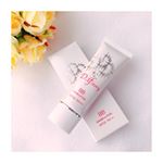 ・﻿﻿♔ ♕ ♖ ♗ ♘ ♙ ♚ ♛﻿﻿エクセレントBBエッセンス（BBクリーム）﻿をお試しさせて頂きました♡﻿﻿紫外線対策：SPF50PA+++﻿容量：30g﻿カ&hellip;のInstagram画像