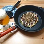 .#お好み焼き#スキレット風 の ちょっとオシャレな #フライパン で #おひとりさまディナー#和平フレイズ 様のDish&Chillシリーズ  IH対応ガラス蓋付オンザテーブルパ&hellip;のInstagram画像