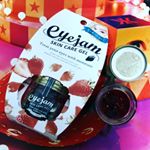 ・#アイジャム さま (@eyejam_official) のストロベリー #美容液ジェル 🍓・strawberry scented #eyejam 🍓・1,200円(税抜き)&hellip;のInstagram画像