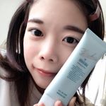 何度も失礼致します。自宅復帰したはるるんです。この製品知ってから、ずっと使ってみたかったシズカゲル🥺❤️✨オールインワンゲルなんだけどメラニンの生成を抑えるような成分や、シミやそば&hellip;のInstagram画像