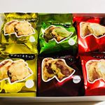 シンガポールのマフィンはおいしいと聞いてますが、食べたことがないので、八天堂さんのシンガポールマフィンをTRYしてみました！笑カスタード、チョコ、抹茶とカヤ味で計10個を美味しくいただきました！&hellip;のInstagram画像