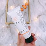 💄﻿﻿最近，ミニサイズのクレンジング﻿を頂いたのでご紹介します✨﻿﻿✔︎シュシュモアホット﻿  クレンジングジェル﻿﻿✳︎point✳︎﻿マツエクok﻿ダブル洗顔不&hellip;のInstagram画像