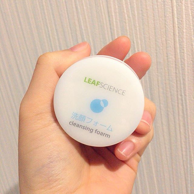 口コミ投稿：リーフサイエンスの洗顔フォームを使ってみました🥰プラスチックの容器に入っている洗…