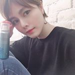 💙MAKE COVER URUOI MIST☺︎♡.メイクの上からシューってスプレーするだけでメイク崩れ、乾燥を長時間防いでくれる(*ﾟ▽ﾟ*)❣️.メイク後にこれをス&hellip;のInstagram画像