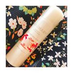 ...日中の日差しが気になってきたので日焼け対策始めました🌼日焼け止め塗ると手がベタベタするのが苦手で塗らないことが多かったけど、これなら楽チンで髪の毛まで使えるし&hellip;のInstagram画像