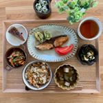 ..⁎蓮根と人参と昆布の混ぜごはん ⁎豆腐とナスの味噌汁 ⁎もずくとわかめと茗荷の酢の物 ⁎ブリの照り焼き ⁎挽肉の炒め物 ⁎チョコチーズケーキ..monitor--*.今&hellip;のInstagram画像