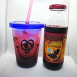 アロニアジュース頂きました😆ポリフェノールがブルーベリーの5倍なんだそう😲アロニアというベリー系のフルーツで、メディカルフルーツとも呼ばれているそう😆う～ん。カラダに良さそう😋お味&hellip;のInstagram画像