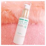 美容液のモイスチャーマトリックスQ﻿﻿敏感肌や乾燥肌の方や﻿ニキビや毛穴が気になる方におすすめ♡﻿﻿乳液みたいなテクスチャーで使いやすいです♪﻿けどなんとも言えない香りがします&hellip;のInstagram画像