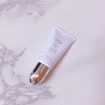 #ハイドロ クリーム SHQ-10お試しさせていただきました！6gとかなり小さいけど、気になる箇所に部分使いするので結構使えるかも？#シミ など、ピンポイントに塗っていきます。#ハ&hellip;のInstagram画像