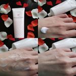 「 #グラミーバストクリーム 」#アンドシーム株式会社 さまより。大きさや形、色、ハリツヤ&hellip;胸の悩みって尽きないよね。できれば自分の理想の大きさ、形にしたいけど、豊胸手術やエス&hellip;のInstagram画像