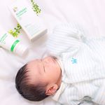 .退院しました❤️昨晩はなっかなか寝ず&hellip;早速パパと義母は新生児の昼夜逆転の洗礼を受けて寝不足😂私はぐっすり眠らせていただきました🥰(笑)ありがたい🙏.新生児の百面相は見てて飽き&hellip;のInstagram画像