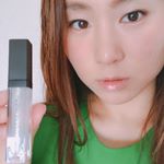 キラめく唇に💋.☑︎ルミヴェールリップグロス Pure Lilyミントの香りが爽やか🌱偏光パール配合でいやらしくないさりげない輝きで可愛い唇に💕令和(&larr;とりあえず入れてみたw)も可&hellip;のInstagram画像