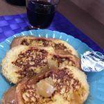 カタフスタンの天然はちみつをフレンチトーストに添えていただきましたハーブのような心地よい香りがほのかにして、食欲をそそります。一口食べると、天然はちみつの濃厚な食感とふくよかな甘さを感じること&hellip;のInstagram画像