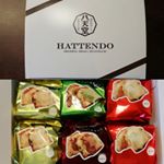 八天堂様の「シンガポールマフィン」をご紹介します。.くりーむパンで有名な八天堂様の新スイーツです❤そのままプレゼントにしても喜ばれそうな素敵なボックスに入って、冷凍便で届きました！今回&hellip;のInstagram画像