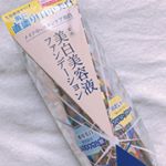 ....pdcダイレクトホワイトdeW美白ファンデーション💓...洗顔後の肌に直接塗るだけ🥰1本でスキンケアからメイクまで完了です❣️のびがすごくいいで&hellip;のInstagram画像