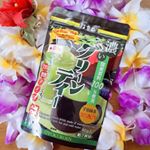 今日は玉露園の『濃いグリーンティー』を飲んでいます。.国内産宇治抹茶を原料の20％配合、100％国内産原料を使用しているグリーンティーです。.高級な抹茶を手軽に味わえるのが嬉しいポイント。寒い&hellip;のInstagram画像