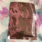 マルシュールエッセンスマスク1枚1200円5枚セット(箱)6000円保湿力が凄くてビックリしました！リフトアップ効果で、肌をギュッと引き上げてくれます。 こんなにも沢山の美&hellip;のInstagram画像
