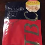 #tbc #シートマスク が最近大のお気に入りです。#浸透 #ミルクエッセンスマスク で内側から潤う感じ。他のマスクと違って顎のキワまでカバーできる作りになっているので、吹き出物が出やすい顔のキワ&hellip;のInstagram画像