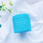 .『PH ボディゲルクリームPro』を毎日お風呂上がりに使用しています♪.グレープフルーツの爽やかでみずみずしい香りがとても良い香り！.伸びが良いから少量でも広範囲に広がって、大容&hellip;のInstagram画像