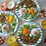 .恒例の#ランチ会今回のメインは#牛すじカレー具だくさんで進む進む〜🍛🍴SSKセールス様よりいただきました冷たいスープも&hellip;お腹いっぱい😍.おやつは#マドレーヌとろーりの&hellip;のInstagram画像