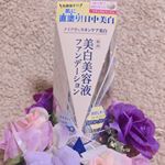 ＊﻿「ダイレクトホワイトdeW美白ファンデーション」﻿﻿肌に直塗りできて、これ一本で﻿スキンケアからメイクまでできます☘️﻿﻿平日はこれにプラスしてパウダーで終わり！﻿朝の&hellip;のInstagram画像