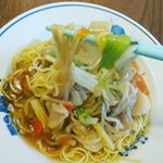 #レイショク  #五目あんかけ焼きそば本格的な #中華料理店の #焼きそば  に見えるけど#冷凍食品 なんです#マルハニチロ両面焼きの  #中華めん にあつあつあんをかけます#&hellip;のInstagram画像