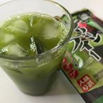 暑い日が続くと、子供がジュースを欲しがりますが&hellip;我が家では最近コレ！！ 玉露園の濃いグリーンティー 加糖なので子どもも飲みやすい。しかも、水を入れてすぐ出来るのも便利だょ♪幼稚園には基&hellip;のInstagram画像