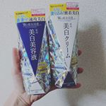 pdcダイレクトホワイトdeW美白美容液＆美白クリーム✨夏目前に嬉しいお届け物が🎶洗顔後すぐに化粧水感覚で美容液をパシャパシャして乳液で整え最期にクリームで蓋をする☺️これだけでシミ、ソバ&hellip;のInstagram画像