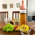 これは先週の#日曜日の朝ごはん ☺︎︎・この日も #水出し紅茶 🍹・さっきの投稿でも書いていた HARIOの フィルターインボトル。・ @yycr_official  株式&hellip;のInstagram画像