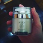 結局購入してしまいました！((&acute;&forall;`*))ｹﾗｹﾗ継続使用したいのであたりますよーにっ！#基礎化粧品研究所 #kiso #レチノールクリーム #リンクルクリーム #純粋レチノール #mon&hellip;のInstagram画像