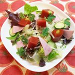 「デルモンテ リコピンリッチ トマト飲料 160g缶」をトマト寒天にしてサラダにのせてみました🍅✨◆#枝豆入りトマト寒天・デルモンテリコピンリッチトマト飲料・粉寒天・水少々・塩少々&hellip;のInstagram画像
