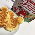♪アスミールはじめましたぁ〜💗アスミール入りパンケーキなかなか美味しい！子どもも二枚ペロリだょ。作り方も、いつものホットケーキにアスミールを混ぜて焼くだけ！！ #アスミール #アスミー&hellip;のInstagram画像